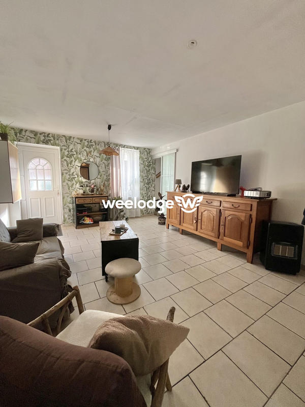 Maison - 99 m² - 5 pièces