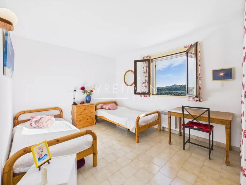 Villa - 131 m² - 6 pièces