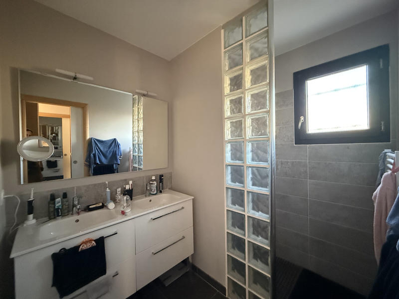 Villa - 96 m² - 5 pièces