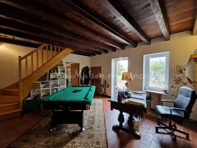 Maison - 451 m² - 12 pièces