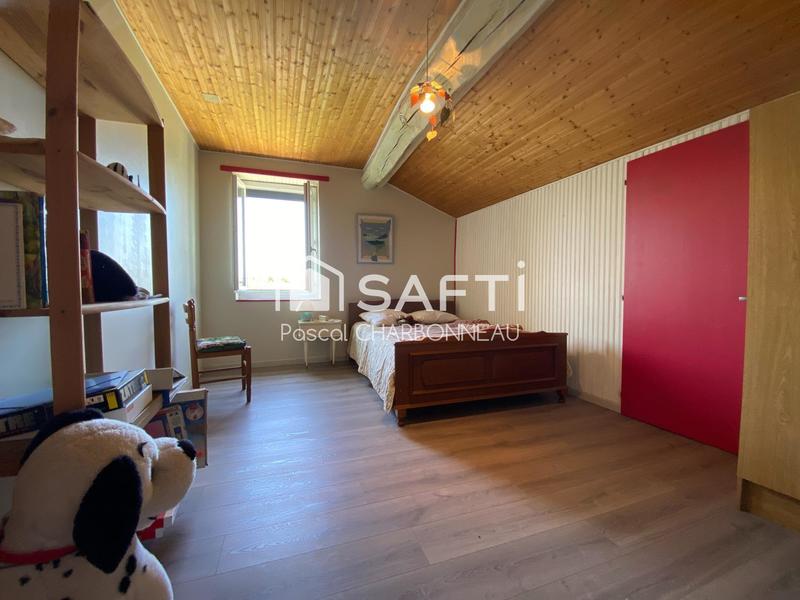 Maison - 166 m² - 8 pièces