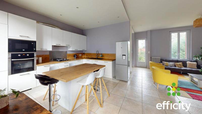 Pavillon - 140 m² - 5 pièces