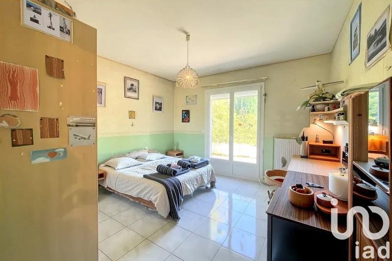 Maison - 257 m² - 12 pièces