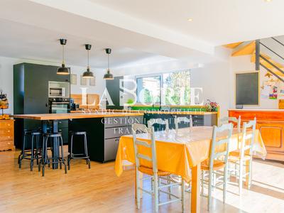 Maison - 148 m² - 6 pièces