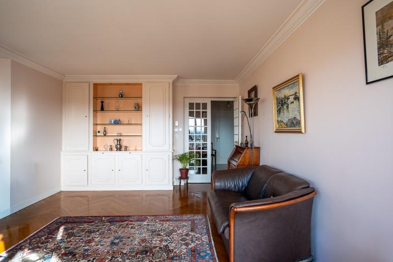 Appartement - 120 m² - 6 pièces