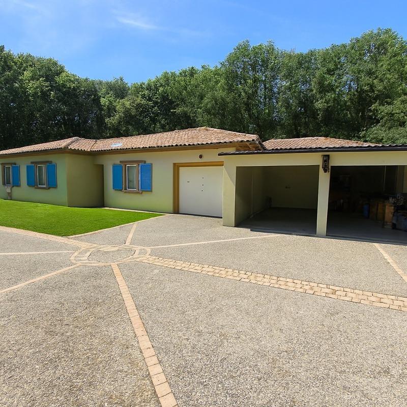 Maison d'architecte - 208 m² - 6 pièces