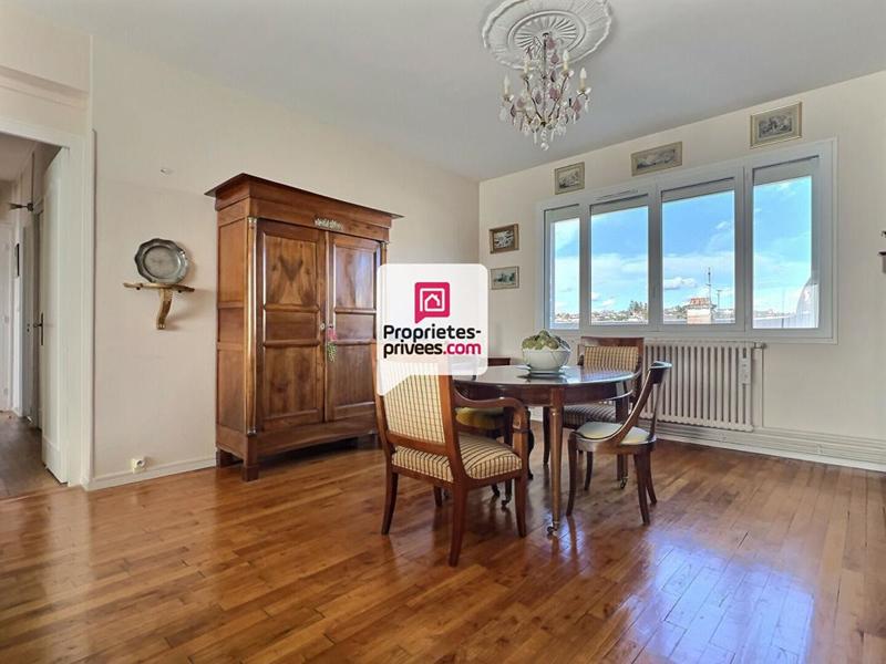 Appartement - 105 m² - 5 pièces