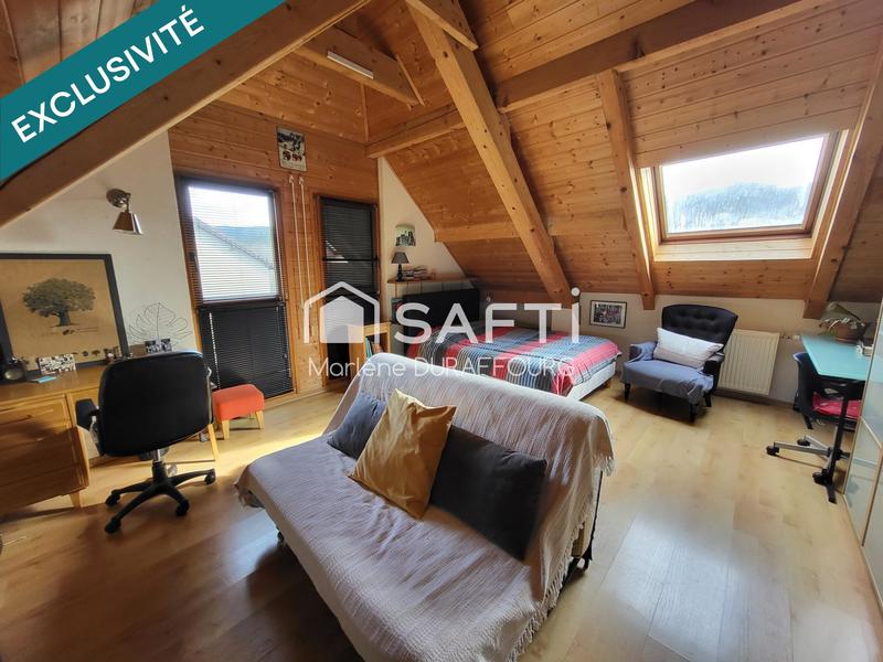 Maison - 110 m² - 4 pièces
