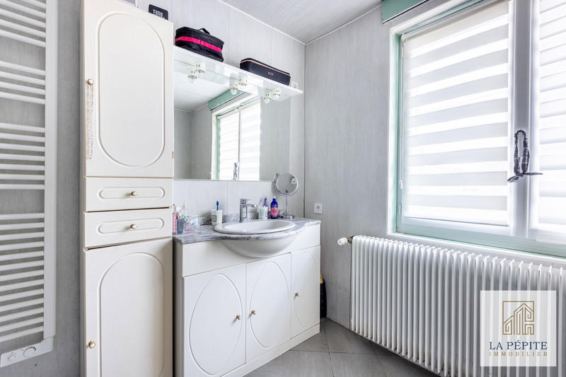 Maison - 111 m² - 6 pièces