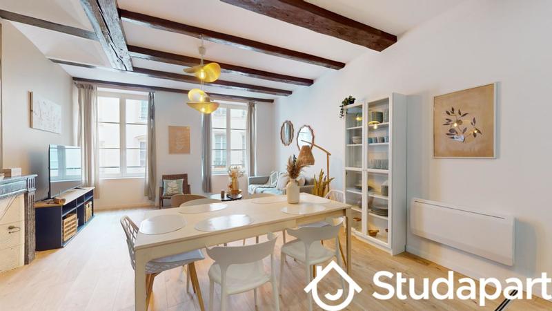 Chambre - 12 m² - 1 pièce