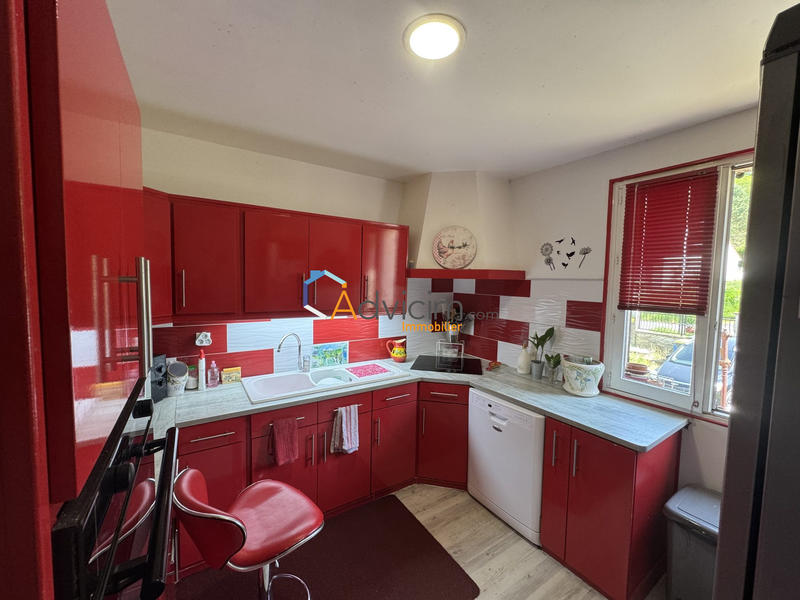 Maison - 95 m² - 4 pièces