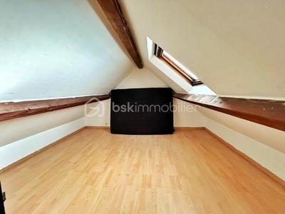 Maison - 82 m² - 6 pièces