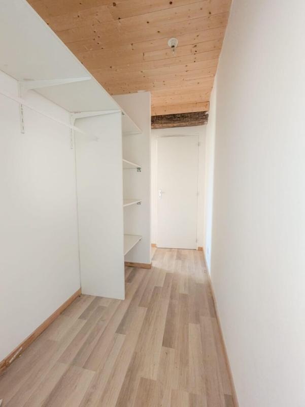 Maison - 162 m² - 9 pièces