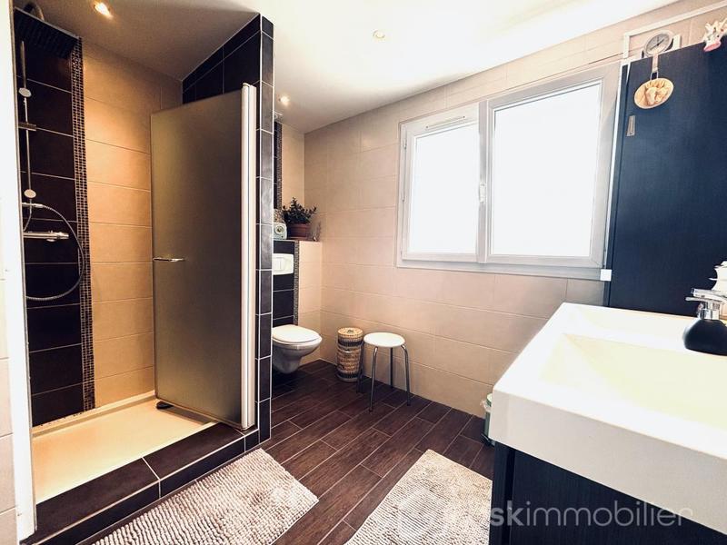 Maison - 97 m² - 4 pièces