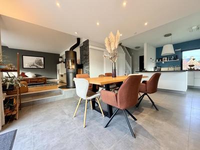 Maison - 128 m² - 5 pièces