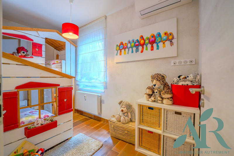 Appartement - 101 m² - 4 pièces