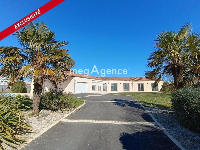 Maison traditionnelle - 163 m² - 7 pièces