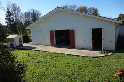 Maison - 228 m² - 5 pièces