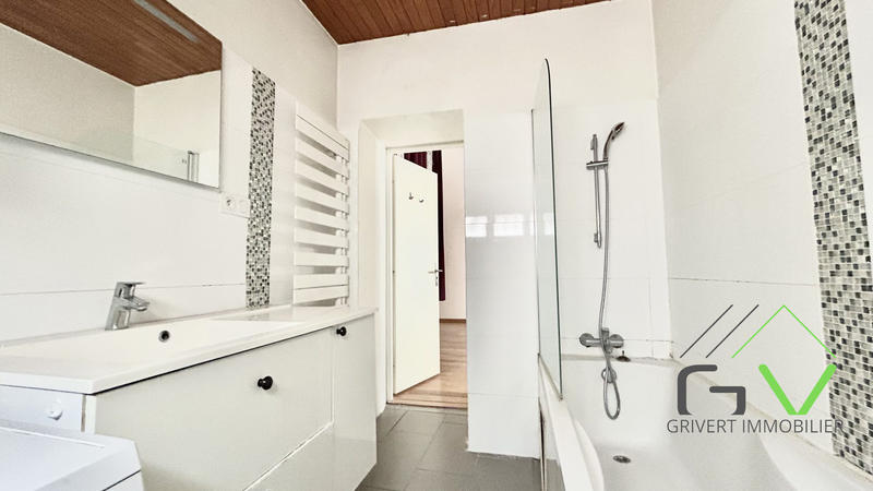 Appartement - 60 m² - 2 pièces