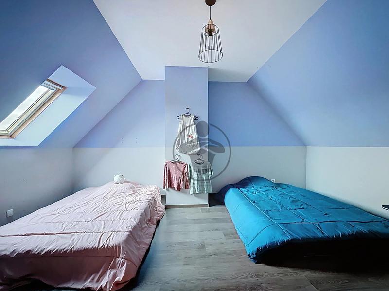 Maison - 90 m² - 5 pièces