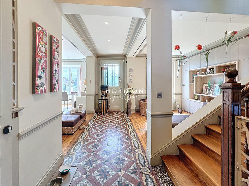 Maison - 167 m² - 7 pièces