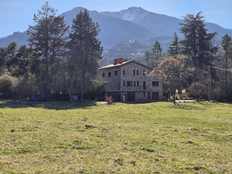 Demeure - 308 m² - 10 pièces