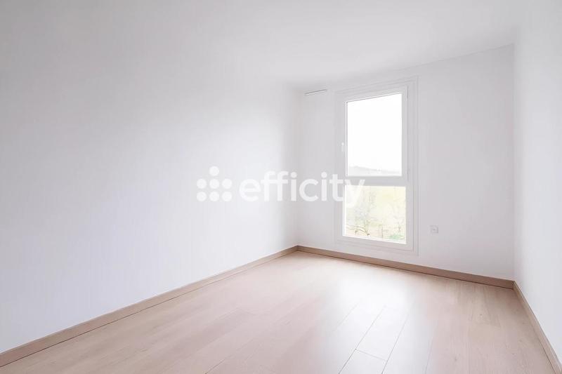 Appartement - 81 m² - 4 pièces