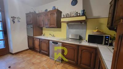 Maison - 169 m² - 8 pièces