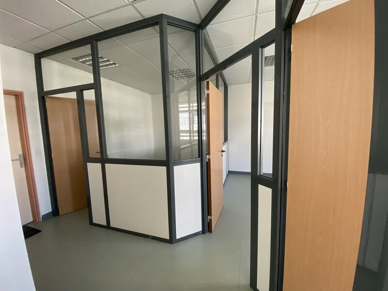 Bureau - 49 m²