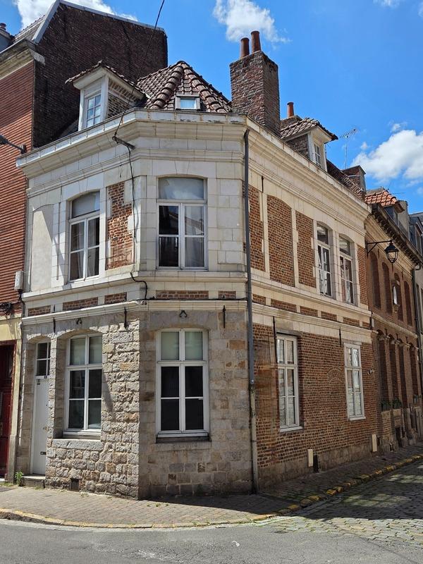 Maison de ville - 90 m² - 4 pièces