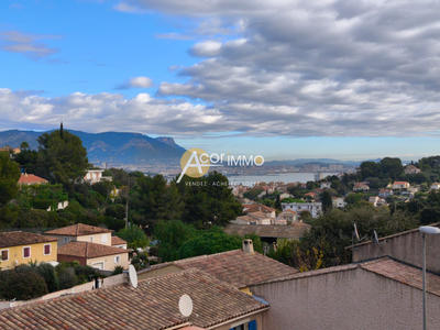 Villa - 95 m² - 5 pièces