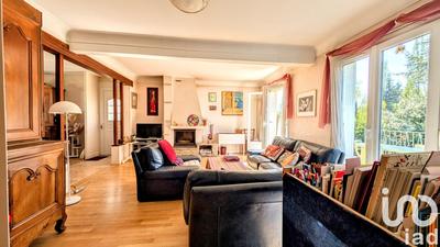 Maison - 140 m² - 7 pièces