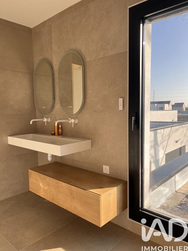 Maison - 170 m² - 7 pièces