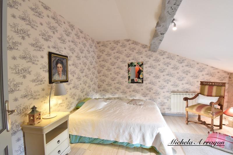 Propriété - 475 m² - 11 pièces