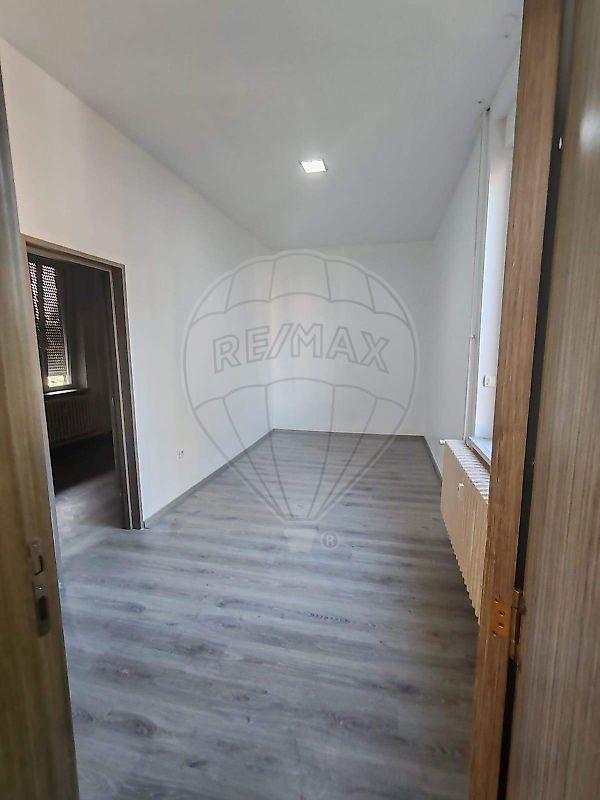 Appartement - 107 m² - 5 pièces