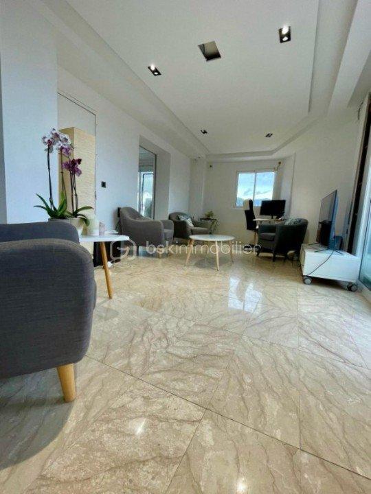 Duplex - 105 m² - 4 pièces