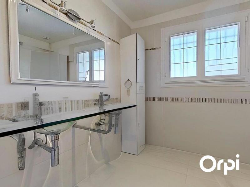 Maison - 129 m² - 6 pièces