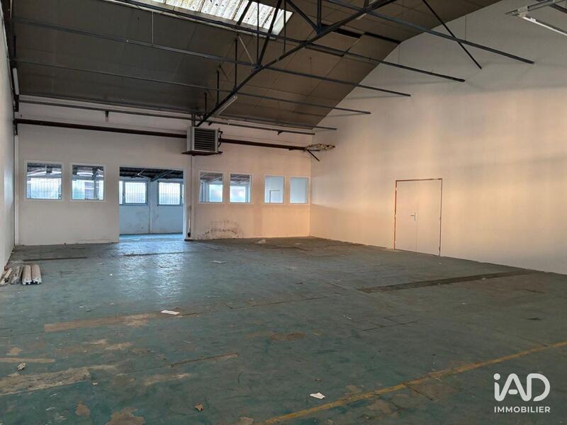 Local commercial - 202 m²