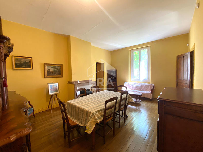 Maison - 163 m² - 6 pièces