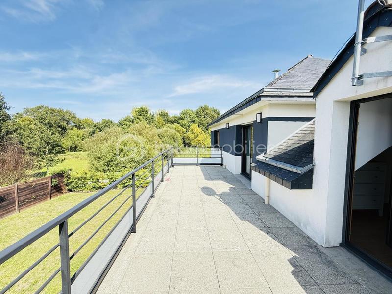 Maison - 140 m² - 6 pièces