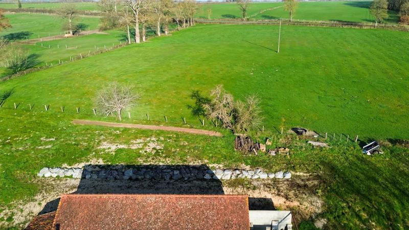 Longère - 190 m² - 1 pièce