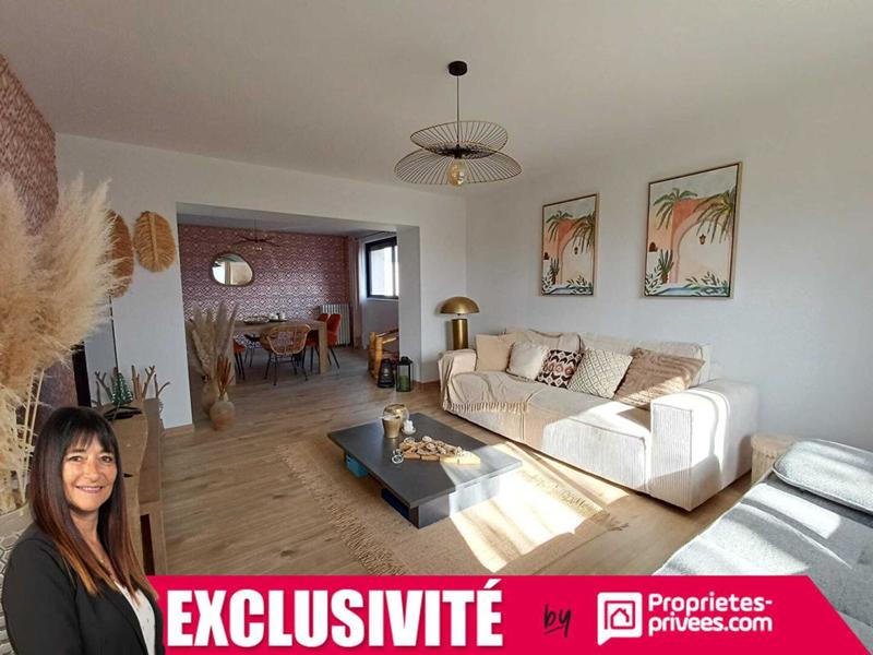 Maison - 221 m² - 7 pièces