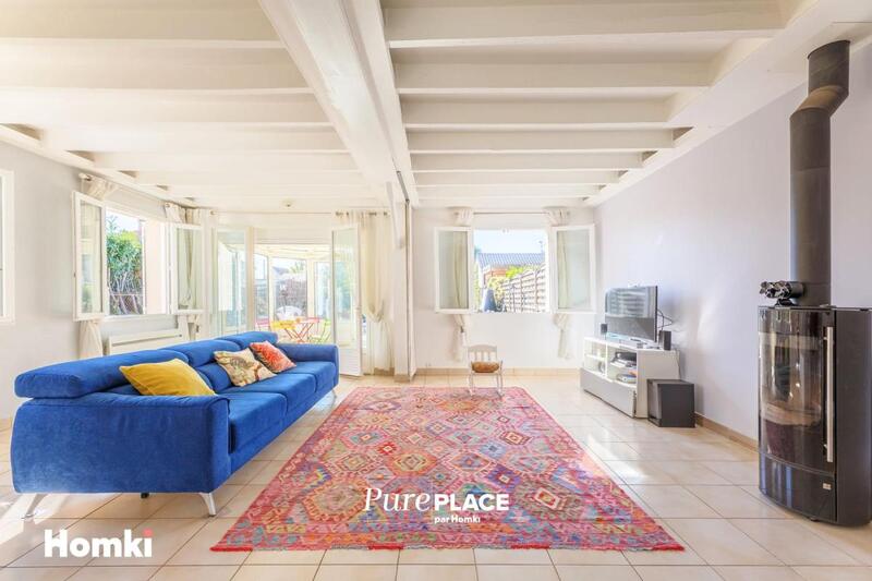 Maison - 220 m² - 7 pièces