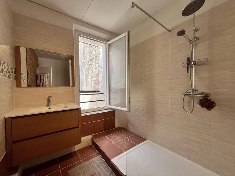 Appartement - 64 m² - 2 pièces