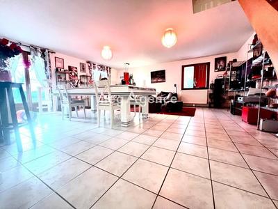 Maison de ville - 143 m² - 5 pièces