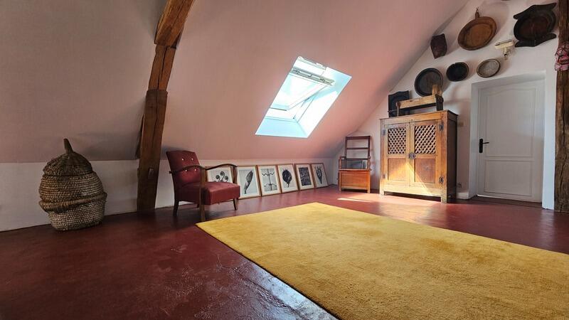 Corps de ferme - 241 m² - 6 pièces