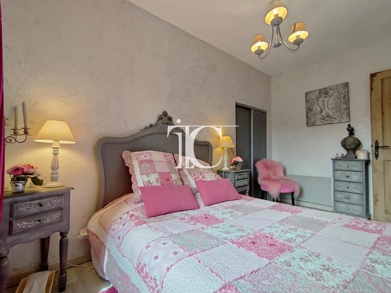 Maison en pierre - 116 m² - 5 pièces