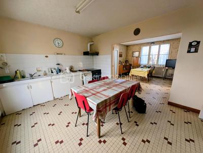 Maison - 120 m² - 7 pièces