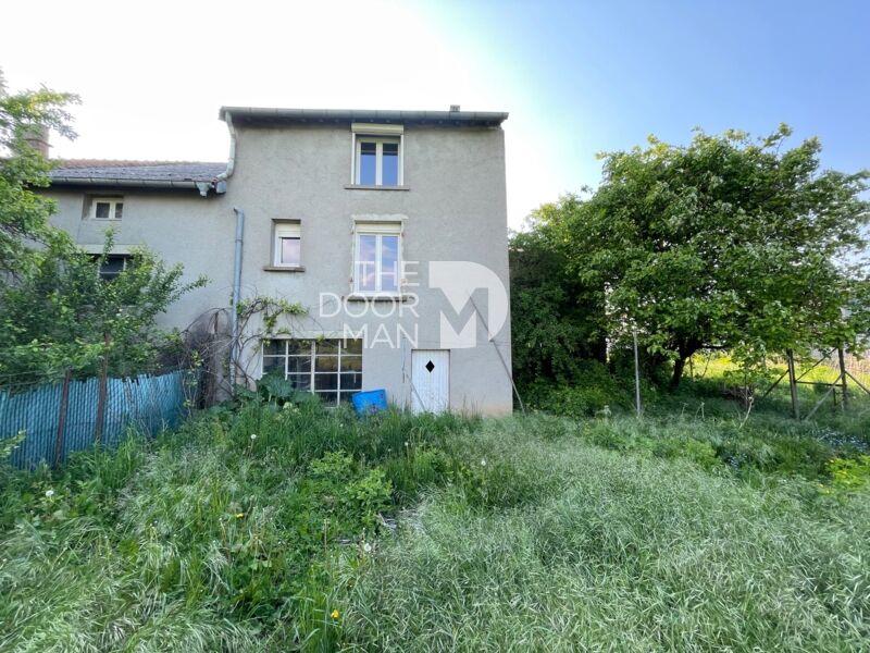 Maison - 98 m² - 5 pièces