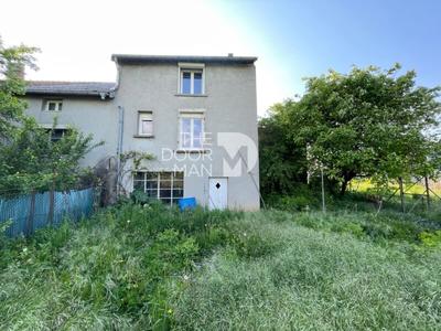 Maison - 98 m² - 5 pièces